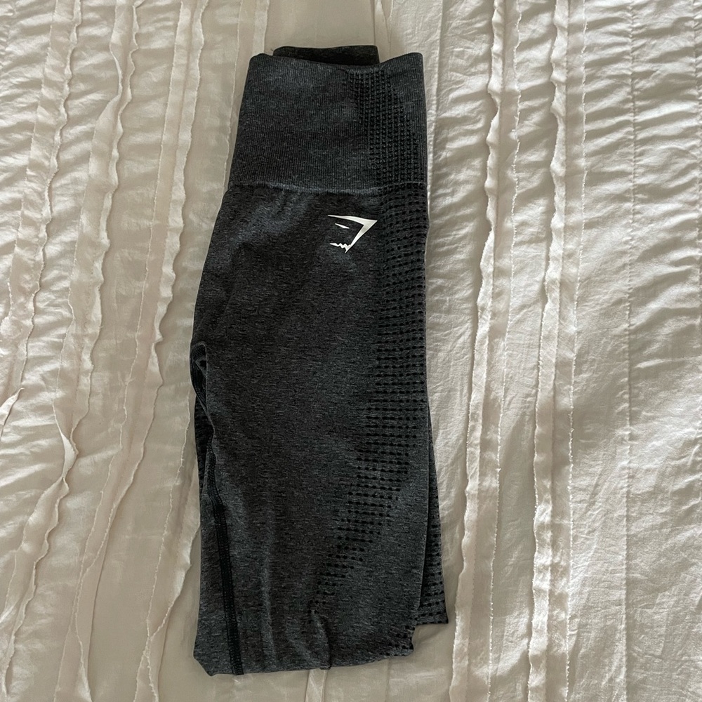 GYMSHARK grey pants, great condition super comfortable size xs
